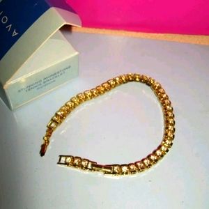 AVON  GOLDTONE TENNIS BRACELET !